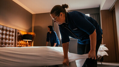 Все повече работници от трети страни получават достъп до пазара на труда у нас