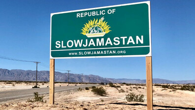 Република Слоуджамастан: Най-младата "микродържава" и "диктатура" в света, в която са забранени ... крокодилите (ВИДЕО+СНИМКИ)