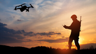 Москва предлага солидно заплащане на студенти, за да се включат в обучения с дронове