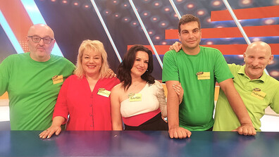 Генералите срещу Фолклорови в "Семейни войни"