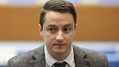 Отнеха книжката на Явор Божанков