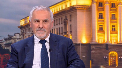 Любомир Кючуков: Силовото отваряне на Ормузкия проток изглежда трудно осъществимо