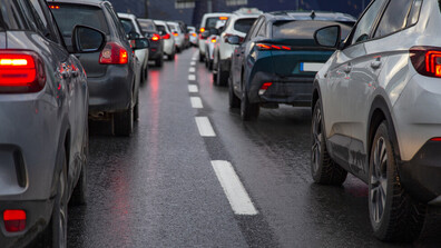 Трафикът преди Великден: Над 700 екипа на полицията ще следят за скоростта