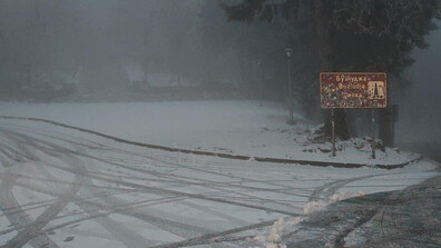 Обилен снеговалеж на прохода „Шипка“, покривката надхвърля 6 сантиметра