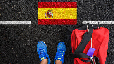 Испания започва масова легализация на 500 000 мигранти без документи