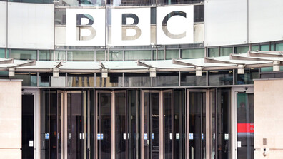 „Би Би Си” се готви да съкрати 2000 служители