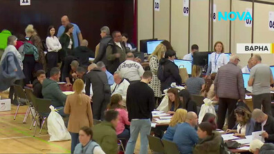 Варна с проблеми при машинното гласуване, протоколите вече са почти обработени