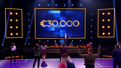 Съперничеството в The Floor достига точка на кипене