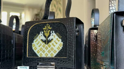 Българската шевица покорява Париж чрез луксозните творения на Елена Китанова