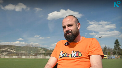 От тежка контузия до нова мисия: Бивш футболист вдъхновява деца да спортуват