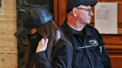 Отложиха делото срещу бившия полицай Симона Радева