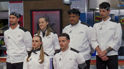 Черните куртки се изправят срещу звездните готвачи в Кухнята на Ада