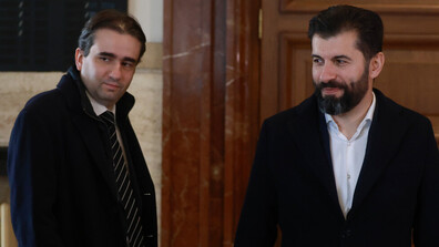 Съдът върна на прокуратурата обвинителния акт по делото срещу Кирил Петков и Божидар Божанов за отстраняване на грешки