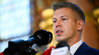 Петер Мадяр е отправил покана към Зеленски за среща