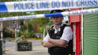 След атаката с нож в Лондон: Великобритания повиши нивото на терористична заплаха от „значително“ на „сериозно“