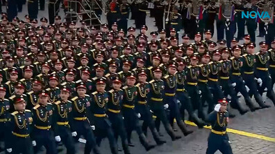 Русия отбеляза Деня на победата със съкратен парад и рекордно малко лидери