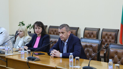 Георги Пеев поиска подробна информация за безопасността в железопътния транспорт