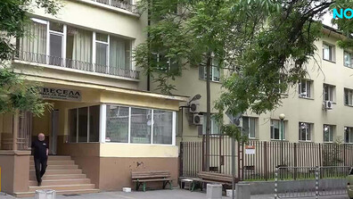 Лекари и медицински служители от родилен дом „Весела” в Пловдив излязоха на протест