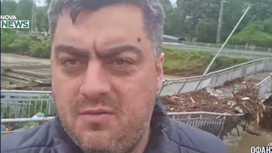 След пороите в Дряново: Три компрометирани моста, паднали подпорни стени и къщи под вода