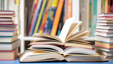 „Книгите лекуват“: Кюстендилски ученици рисуват в подкрепа на детско отделение