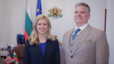 Михаела Доцова и Х. Мартин Макдауъл обсъдиха отпадането на визите за САЩ