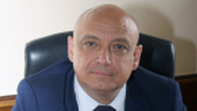 Президентът назначава Николай Неновски за член на Управителния съвет на Българската народна банка