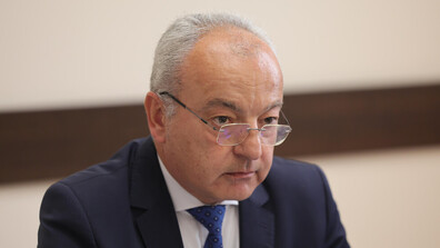 Гълъб Донев: Администрация с висока професионална експертиза и без политически обвързаности е най-добрата имунна система на държавата