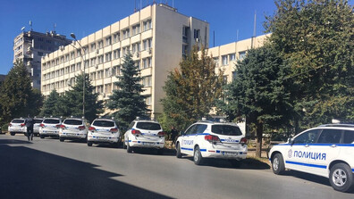 Обискираха офис на жена без юридическо образование, предлагала правни услуги в Кюстендил