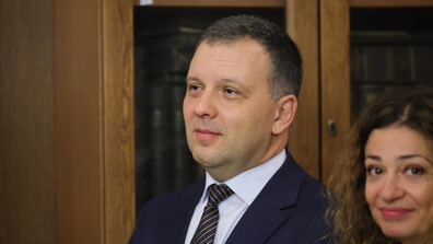 Правосъдният министър сезира ВСС за случай с реабилитиран осъждан за педофилия