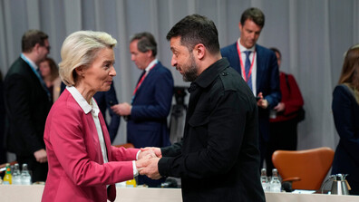 Зеленски и Фон дер Лайен обсъдиха доставките за украинските въоръжени сили