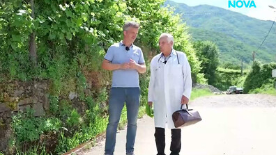 „Нищо лично”: Д-р Апостолов, който и на 90 г. продължава да лекува