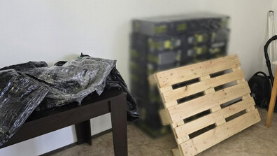 Рекордните 440 кг райски газ иззеха полицаи в Созопол, задържани са 7 души