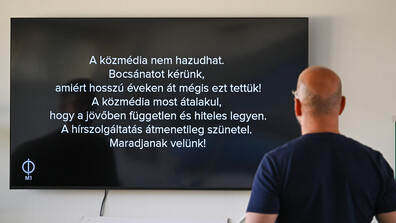 Унгарската обществена телевизия временно спря новинарската си емисия