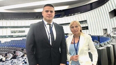 Елена Йончева и Танер Кабилов вече са част от групата на Европейските консерватори и реформисти в ЕП