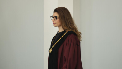 Десислава Атанасова показа справка за пътуването ѝ до Турция, издадена от Околийското управление на Истанбул