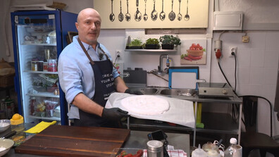 Усъвършенствани рецепти, по вкус и прочит на Георги Тошев в „Черешката на тортата“