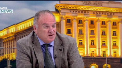 Владимир Чуков: Радев показа, че може да жонглира в политиката, но това няма да продължава вечно