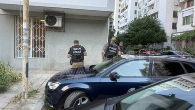 ГДБОП с нова акция във ВиК-Бургас, проверяват Изпитвателната лаборатория на дружеството (СНИМКИ)