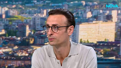 „Когато спрях с футбола, част от мен умря“: Бербатов разказва на сцената за страховете, грешките и най-тежките си моменти