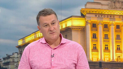 Доц. Милен Любенов: Темата за американските самолети цистерни много сериозно поляризира общественото мнение