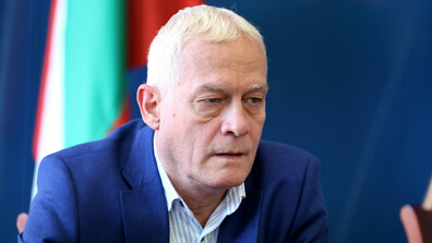 Заместник-министърът на здравеопазването проф. Петко Салчев подаде оставка