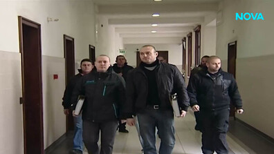 Как съдът спря регистрацията на политическа партия с неонацистки възгледи