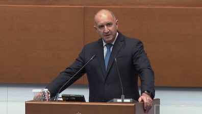 Румен Радев: Заставаме до Германия срещу хибридните атаки, но трябва да мислим и за риска от ескалация