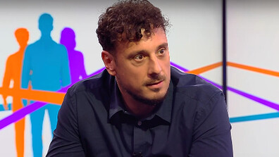 Българското образование изостава, а над половината ученици са функционално неграмотни, твърди учителят Александър Иванов