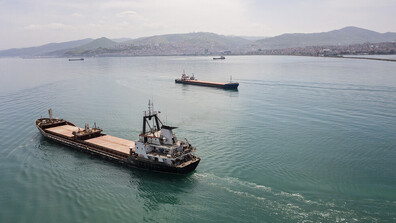 Руски дрон атакува цивилен кораб в Черно море, капитанът загина