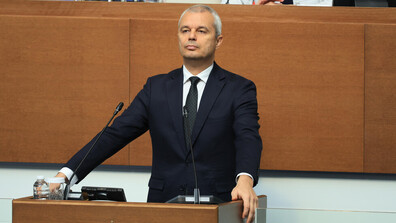 Костадин Костадинов е кандидатът за президент на „Възраждане“