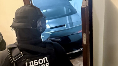 Иззеха 10 килограма злато, 150 000 евро и 4 автомобила при акция на ГДБОП в Пловдив