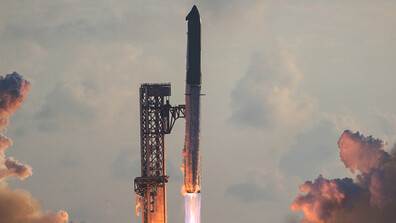 Повредата в двигателя на ракетата Starship може да забави лунната мисия на НАСА (СНИМКИ)