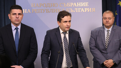 „Демократична България“ подава сигнал до НАП за имотите на Борислав Сарафов