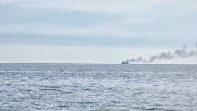 Дрон удари товарен кораб край румънския бряг, двама моряци са загинали (ВИДЕО)